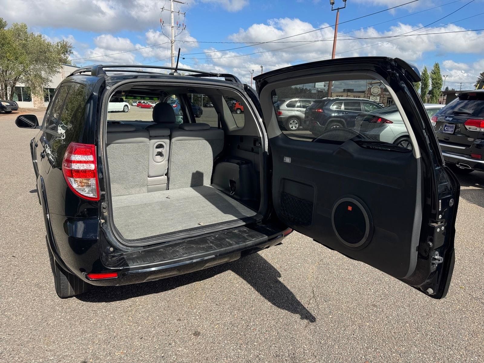 Used 2010 Toyota RAV4 Limited AWD/4WD image 5