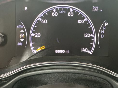 Used 2018 Jeep Grand Cherokee Trailhawk AWD/4WD image 31