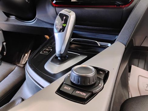 Used 2017 BMW 320i Sedan image 26