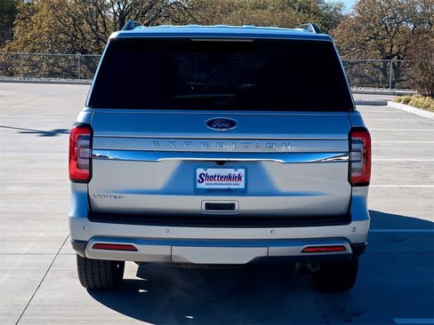 Used 2023 Ford Expedition Limited image 7