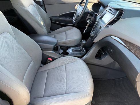 Used 2017 Hyundai Santa Fe Sport FWD image 12