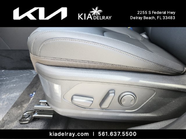 New 2026 Kia Sportage EX FWD image 17