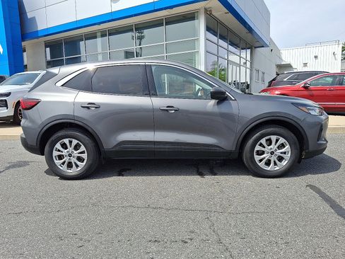 Used 2024 Ford Escape Active AWD/4WD image 8