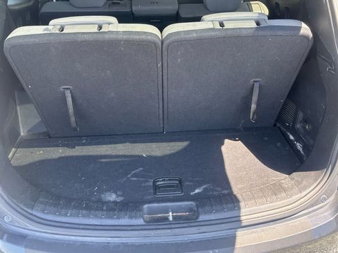 Used 2017 Hyundai Santa Fe SE w/ Cargo Package FWD image 18