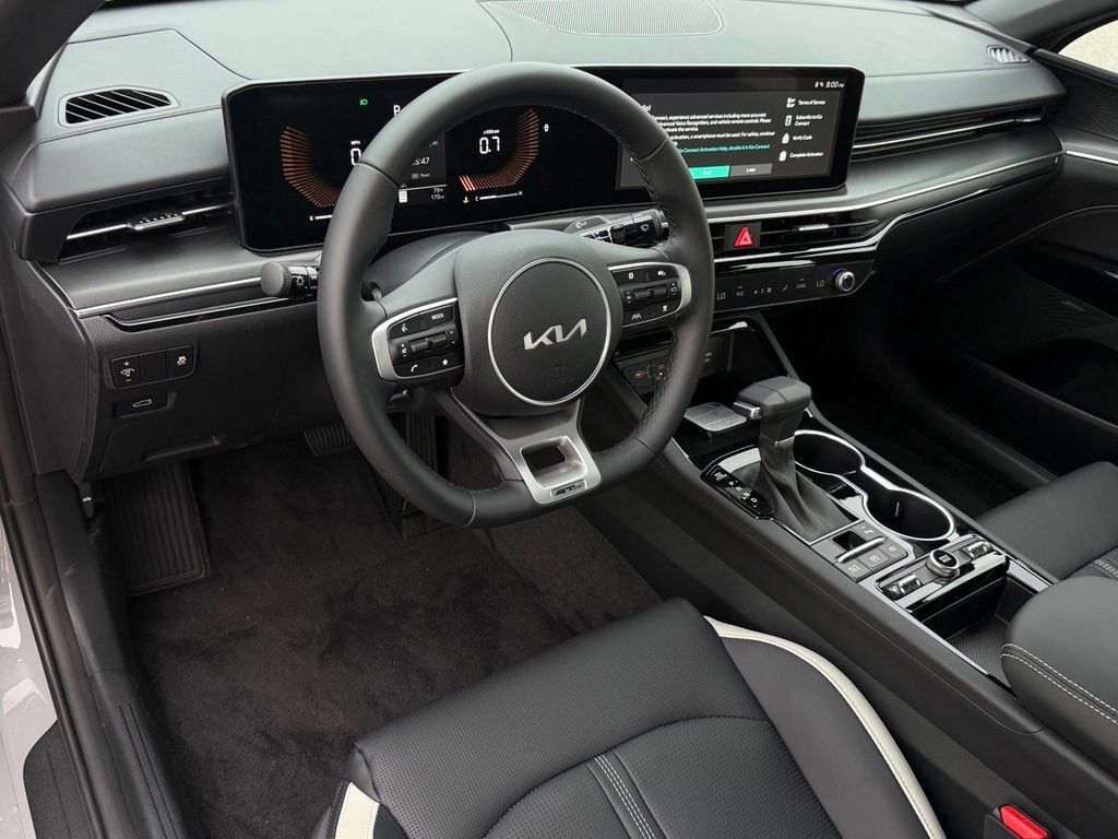 New 2026 Kia K5 GT-Line w/ GT-Line Premium Package FWD image 9