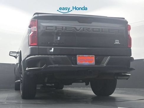 Used 2020 Chevrolet Silverado 1500 Custom w/ Custom Value Package AWD/4WD image 31