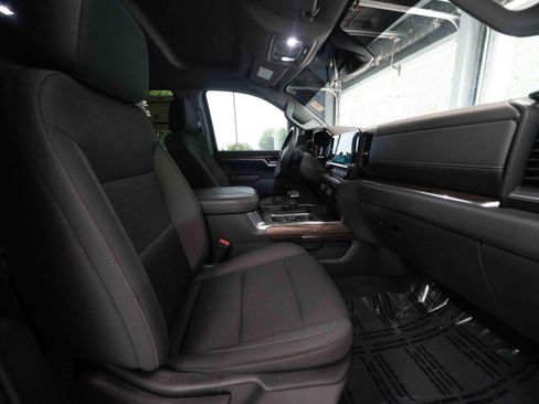 Used 2023 Chevrolet Silverado 1500 LT Trail Boss w/ Protection Package AWD/4WD image 25