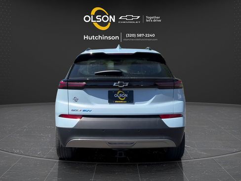 Certified 2023 Chevrolet Bolt EUV LT w/ Comfort Package FWD image 4