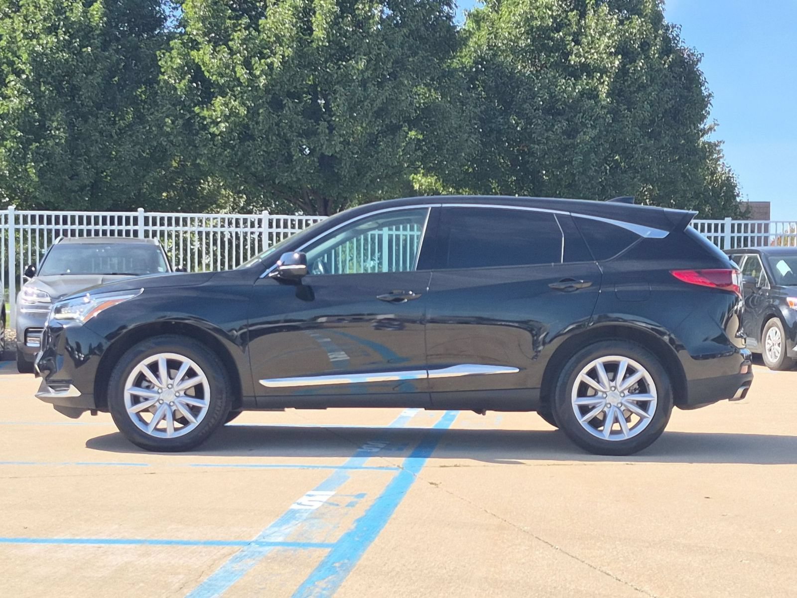 Used 2024 Acura RDX SH-AWD image 9