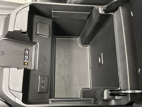 Certified 2025 GMC Sierra 1500 Denali image 30