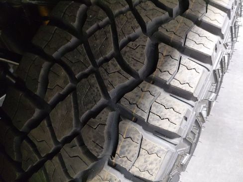 New 2026 Chevrolet Silverado 2500 ZR2 w/ LPO, Dark Essentials Package image 35