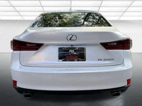 Used 2016 Lexus IS 200t RWD image 4