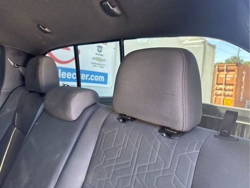 Used 2017 Toyota Tacoma TRD Sport w/ Tow Package (A/T) image 33