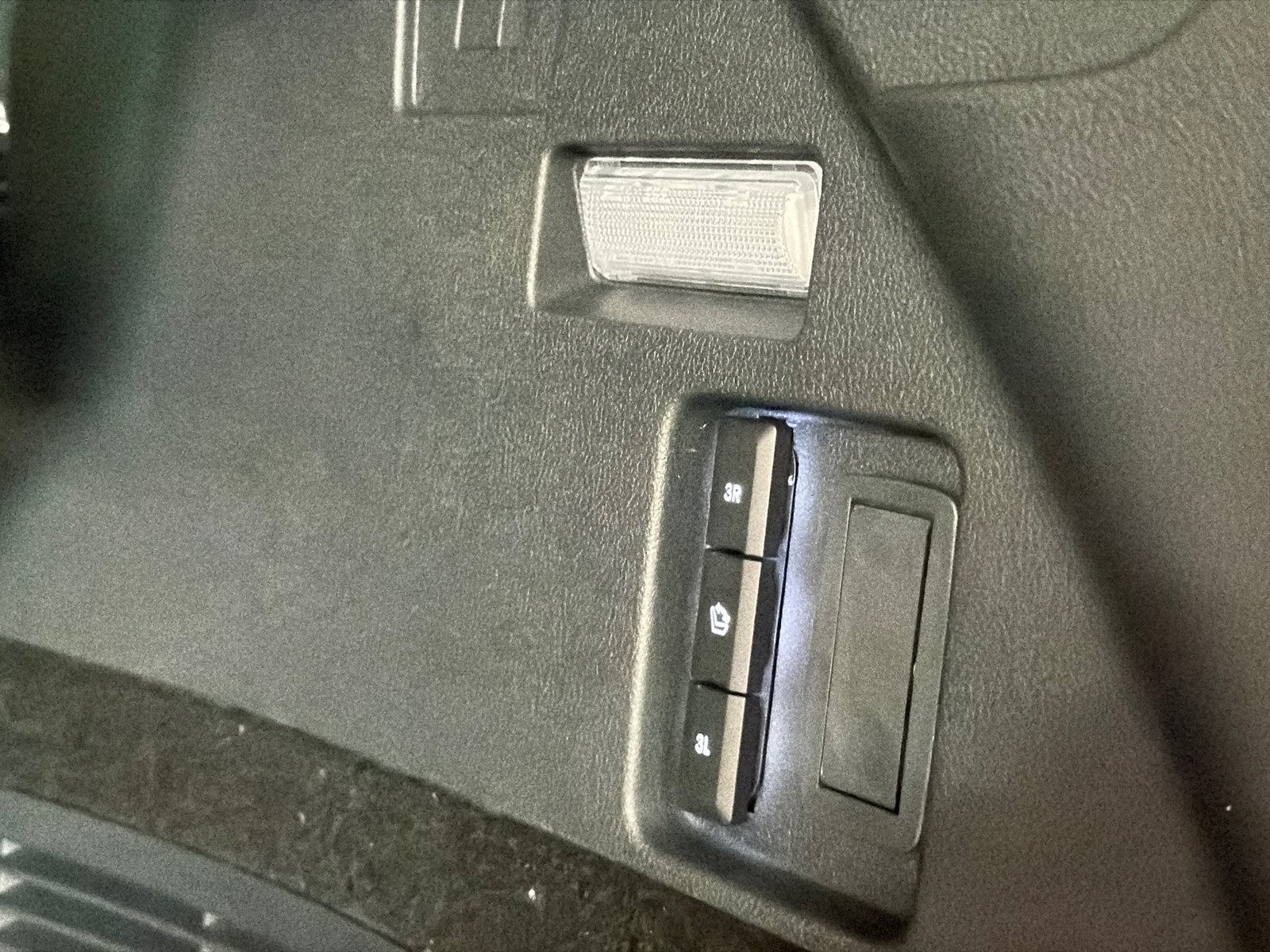 New 2027 Lincoln Aviator AWD image 10
