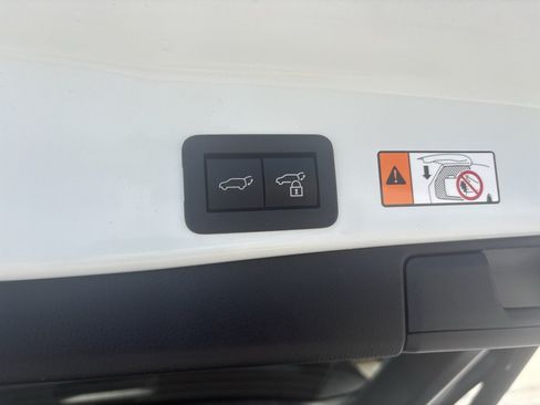 Used 2026 Toyota RAV4 XLE Premium AWD/4WD image 18