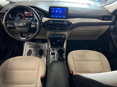 Used 2020 Ford Escape SE FWD image 25