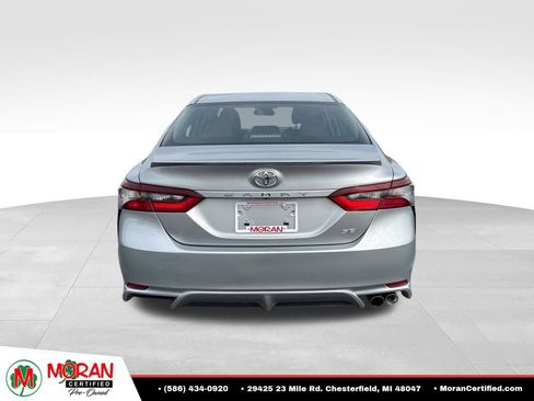 Used 2024 Toyota Camry SE FWD image 4