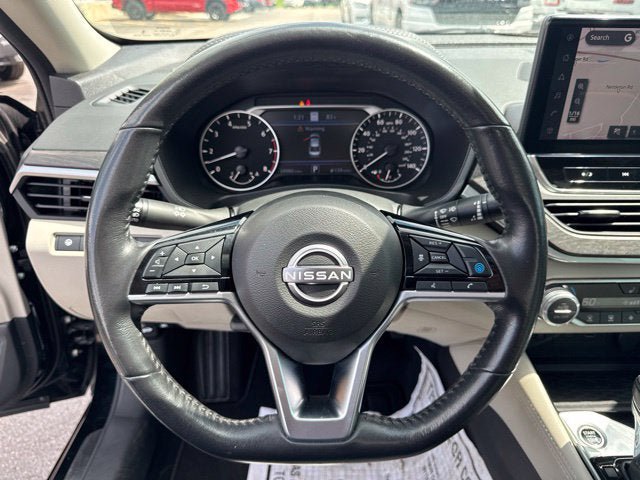 Used 2023 Nissan Altima 2.5 SL AWD/4WD image 12