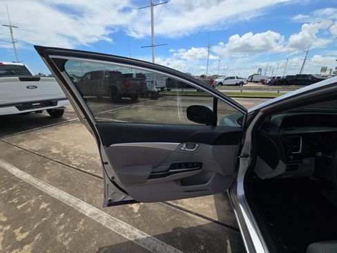 Used 2015 Honda Civic EX image 12