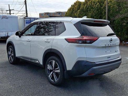 Certified 2021 Nissan Rogue SL w/ Premium Package AWD/4WD image 4