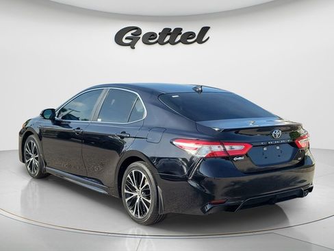 Certified 2020 Toyota Camry SE w/ Convenience Package FWD image 6
