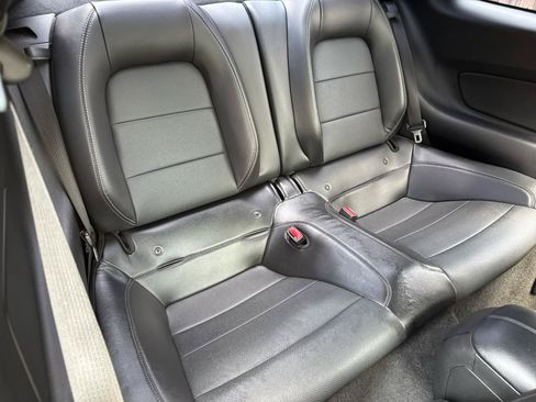 Used 2017 Ford Mustang GT Premium w/ GT Performance Package RWD image 23