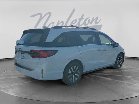 New 2026 Honda Odyssey EX-L image 6