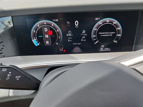 New 2026 Volkswagen Tiguan SE image 11