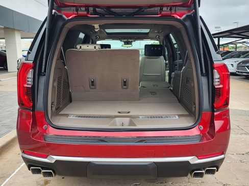 New 2026 GMC Yukon Denali w/ Denali Reserve Package AWD/4WD image 61