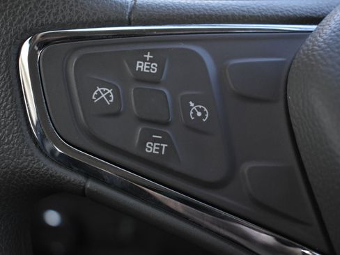 Used 2018 Chevrolet Cruze LT w/ Convenience Package image 20