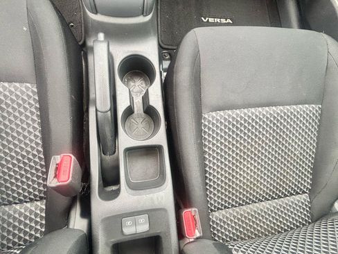 Used 2023 Nissan Versa S FWD image 48