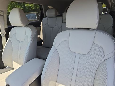 New 2026 Kia Sorento S FWD image 21