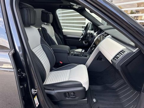 Certified 2024 Land Rover Discovery Dynamic SE AWD/4WD image 10