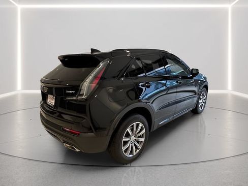 Used 2023 Cadillac XT4 Sport w/ Cold Weather Package AWD/4WD image 28