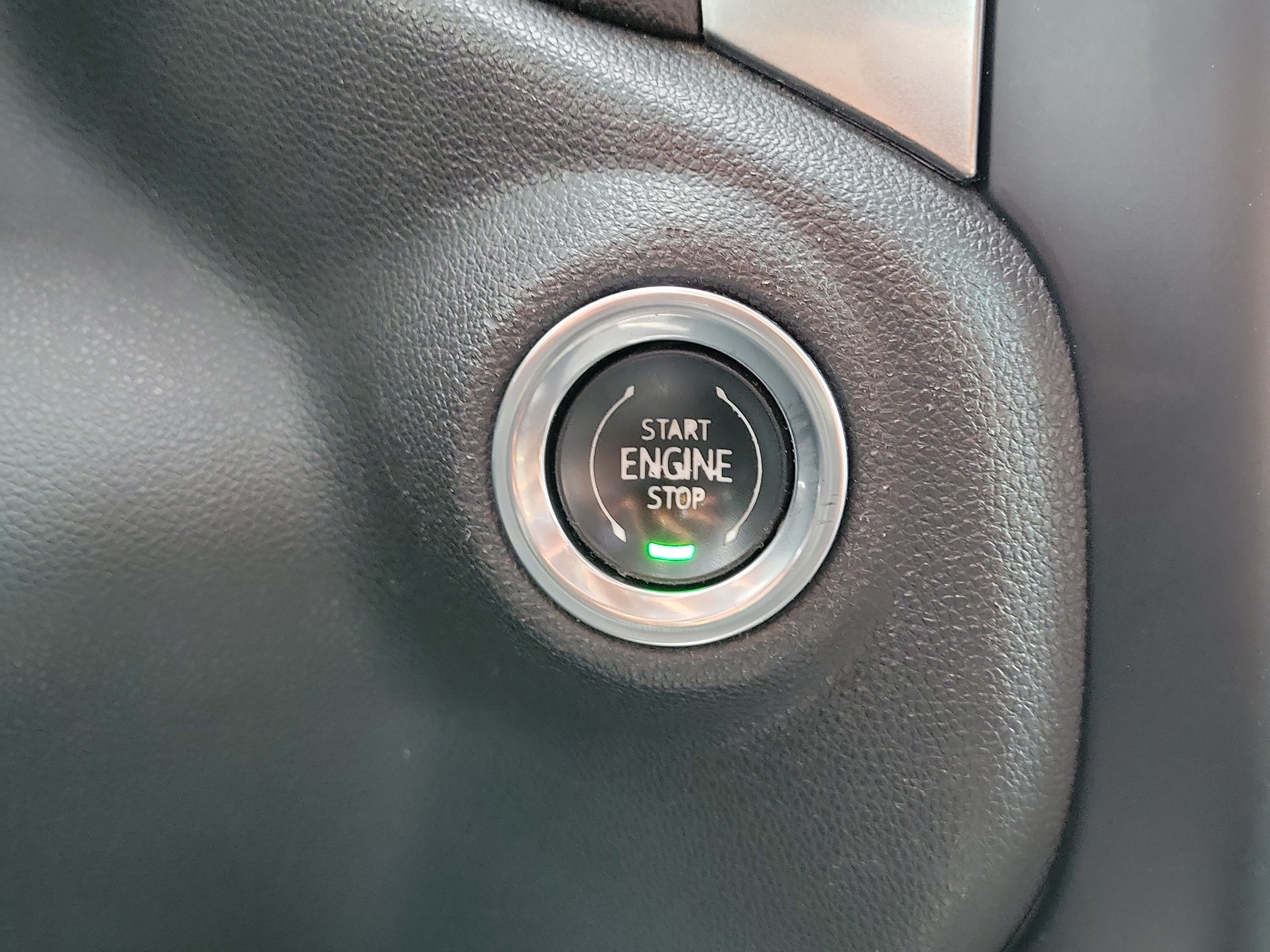 Used 2020 Chevrolet Silverado 1500 LT w/ All-Star Edition AWD/4WD image 32