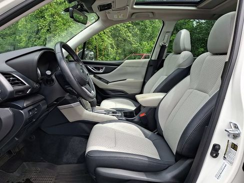 Used 2023 Subaru Forester Premium AWD/4WD image 14