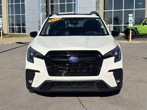 Used 2023 Subaru Ascent Onyx Edition image 2