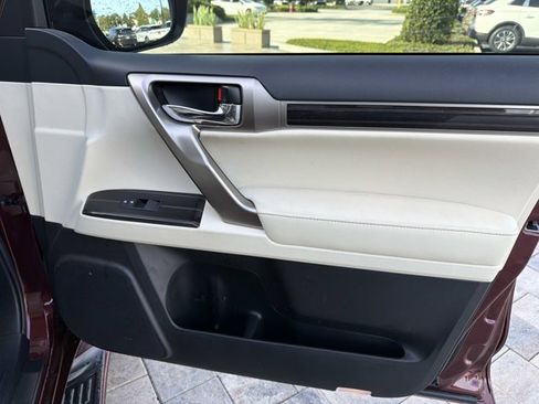 Used 2021 Lexus GX 460 Premium w/ Premium Package AWD/4WD image 17