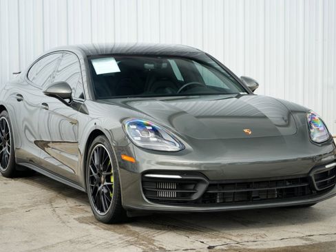 Used 2022 Porsche Panamera 4 AWD/4WD image 57