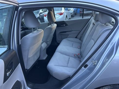 Used 2017 Honda Accord LX image 10