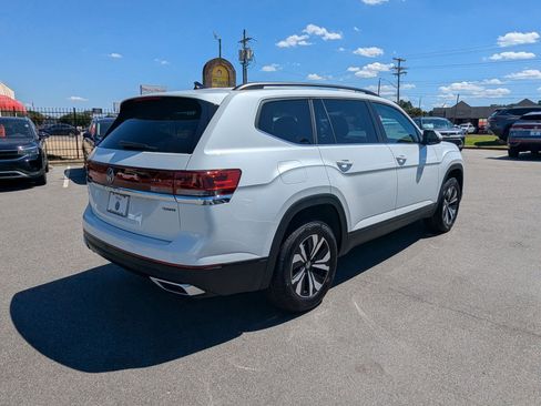 New 2026 Volkswagen Atlas SE image 3
