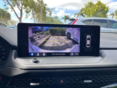 Used 2023 Honda Accord Touring image 11