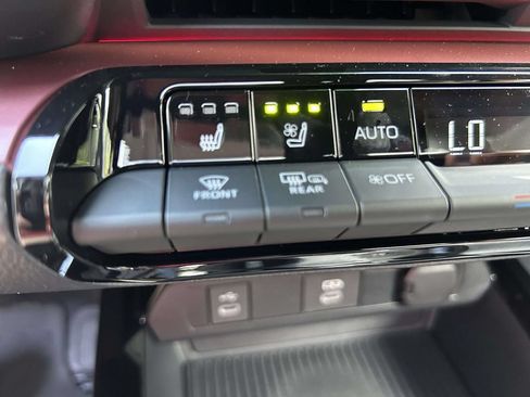 New 2026 Toyota Prius Plug-In Hybrid w/ Limited Premium Package FWD image 22