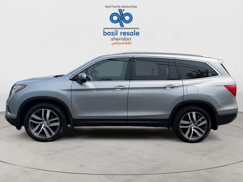 Used 2017 Honda Pilot Touring image 3