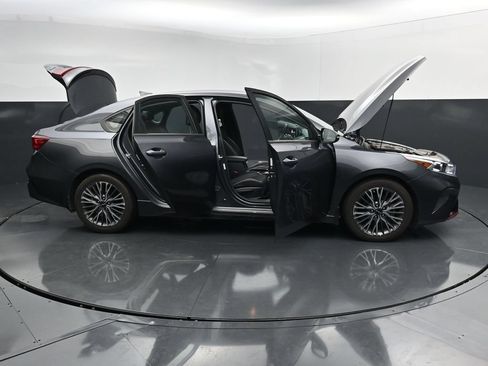Used 2023 Kia Forte GT-Line FWD image 40