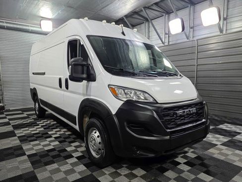 Used 2023 RAM ProMaster 2500 image 4