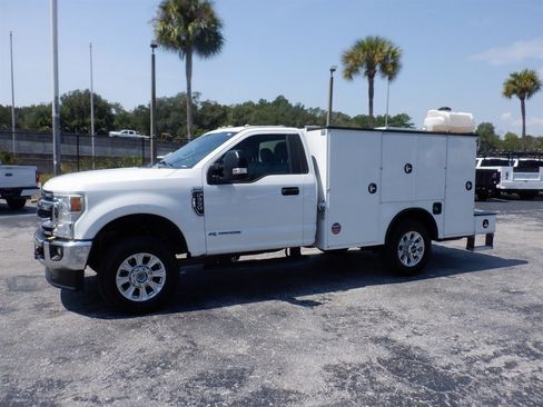 Used 2020 Ford F350 XLT AWD/4WD image 2