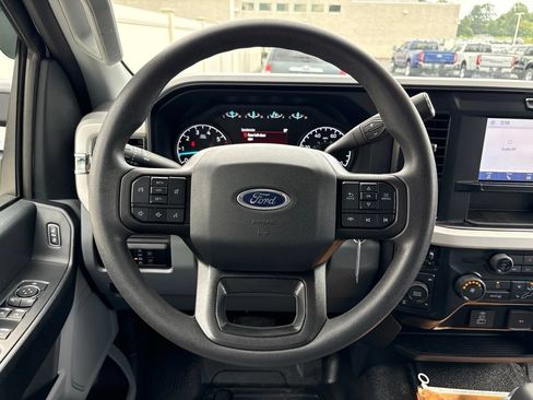 Used 2025 Ford F250 XL w/ XL Chrome Package AWD/4WD image 10