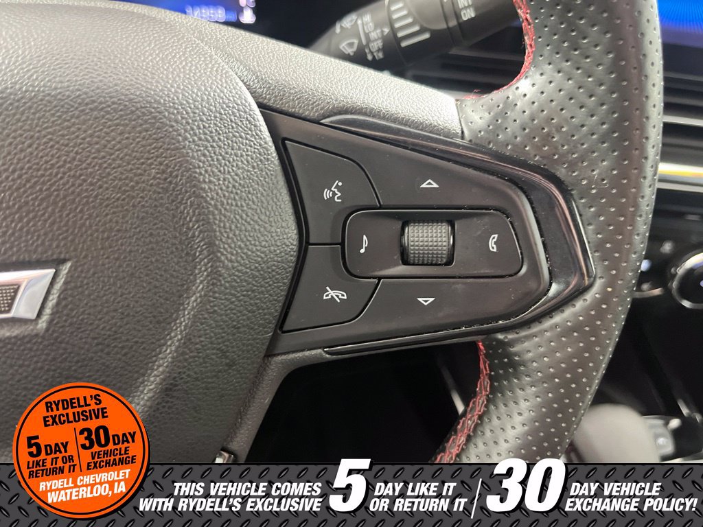 Used 2025 Chevrolet Trax RS w/ Sunroof Package FWD image 26