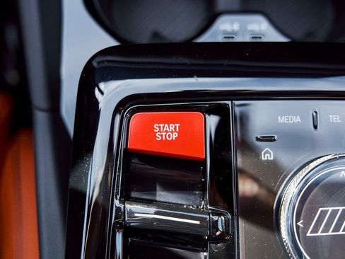 Used 2026 BMW M5 w/ Executive Package image 80